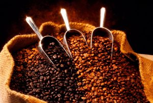 granos-de-cafe-districafe-arabico-y-robusta2